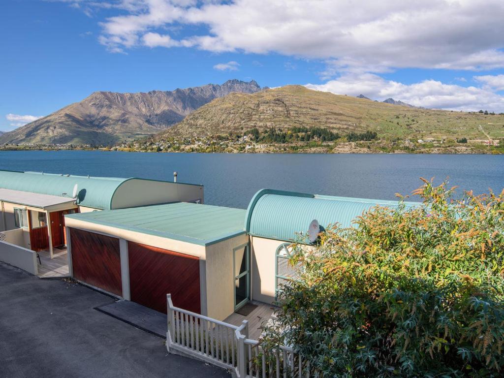 Lakefront Living At Remarkables Retreat - Unit 4 Квинстаун Экстерьер фото