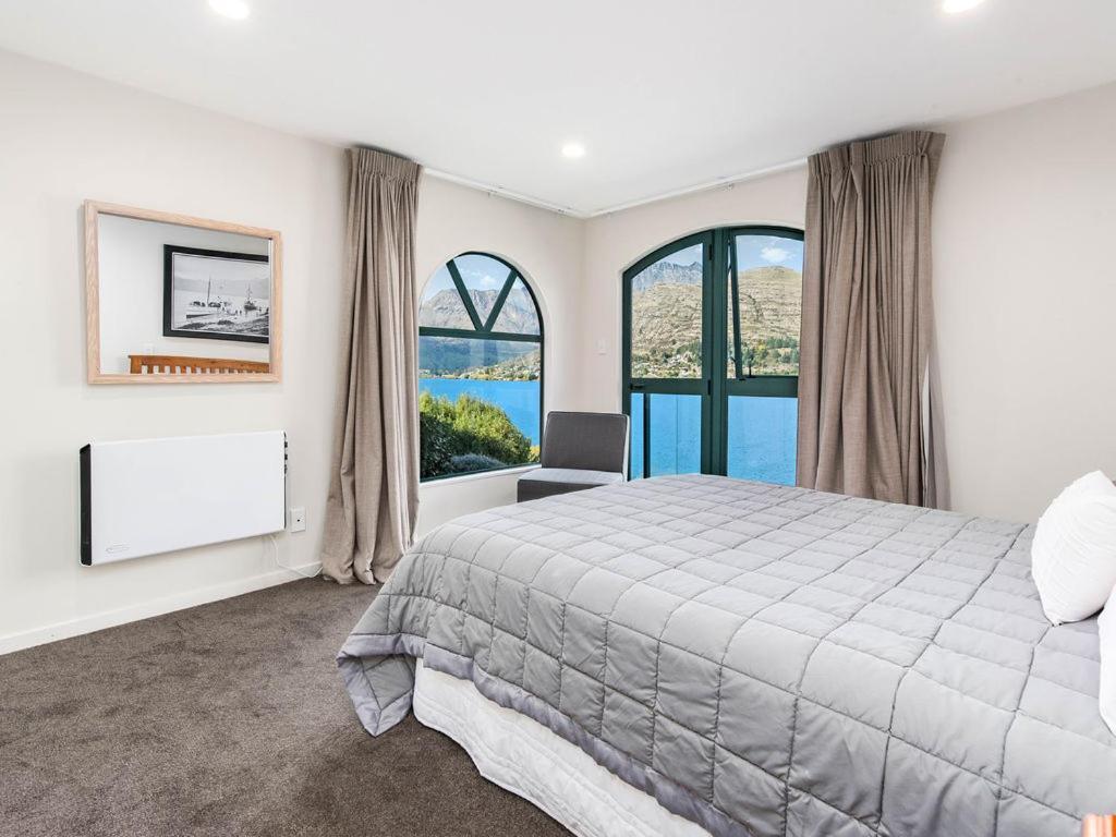 Lakefront Living At Remarkables Retreat - Unit 4 Квинстаун Экстерьер фото